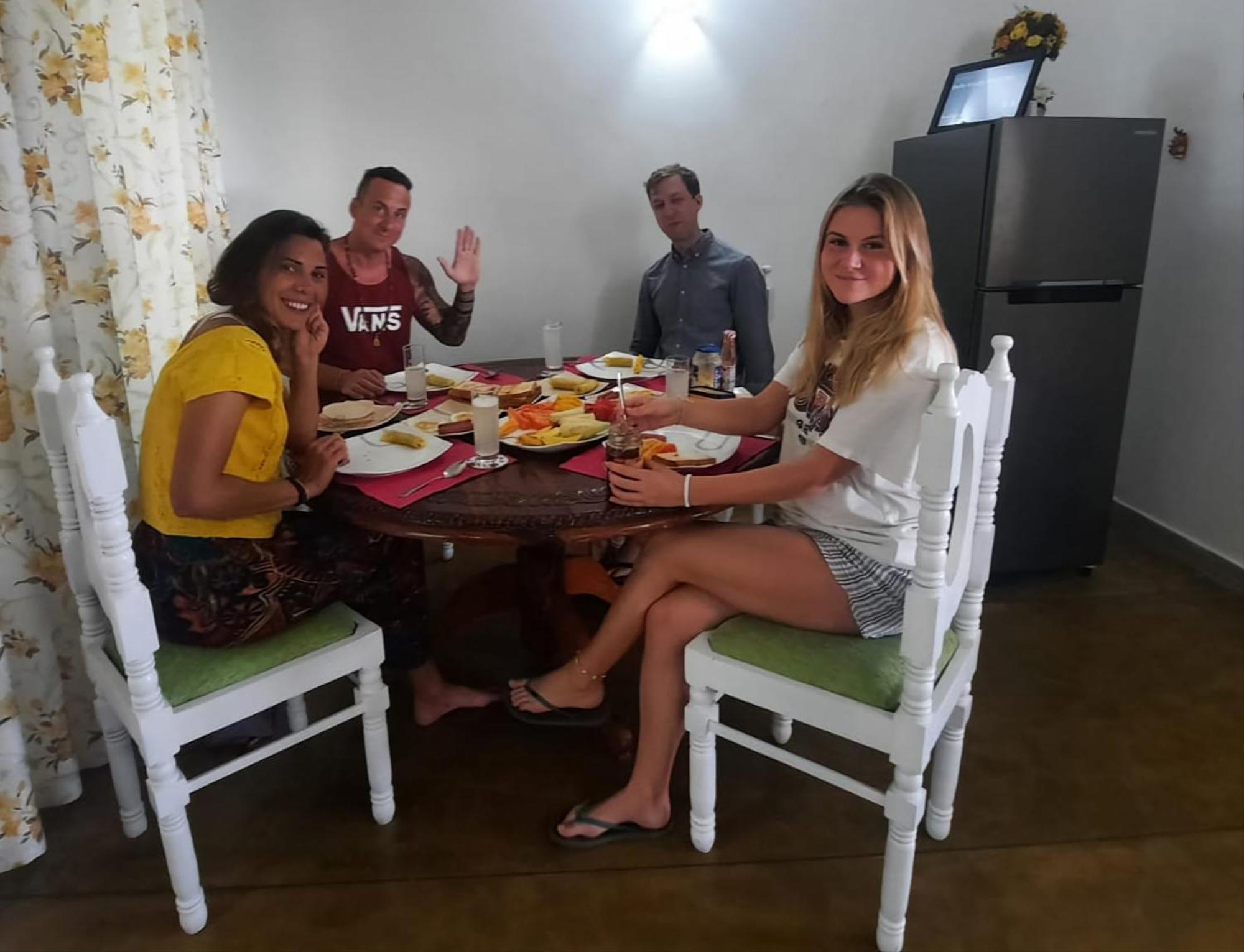Hello Kandy Homestay Eksteriør bilde